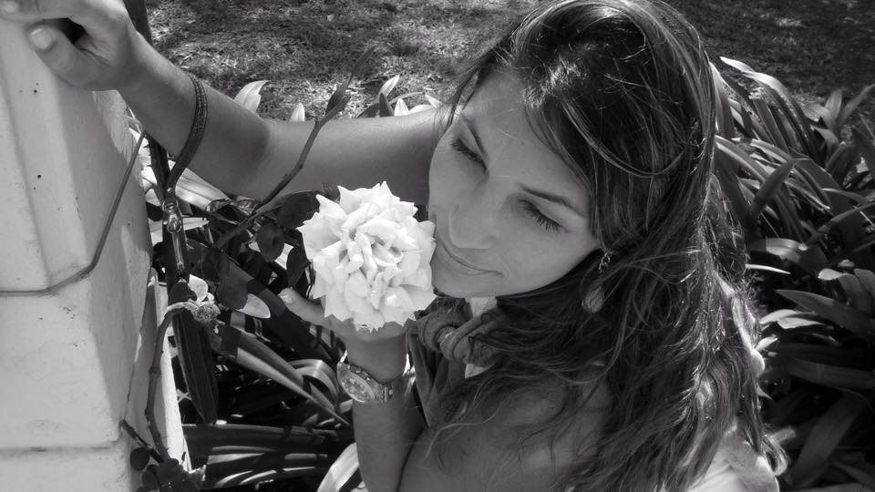 Laila e a Flor - Há amor em tudo que vejo.